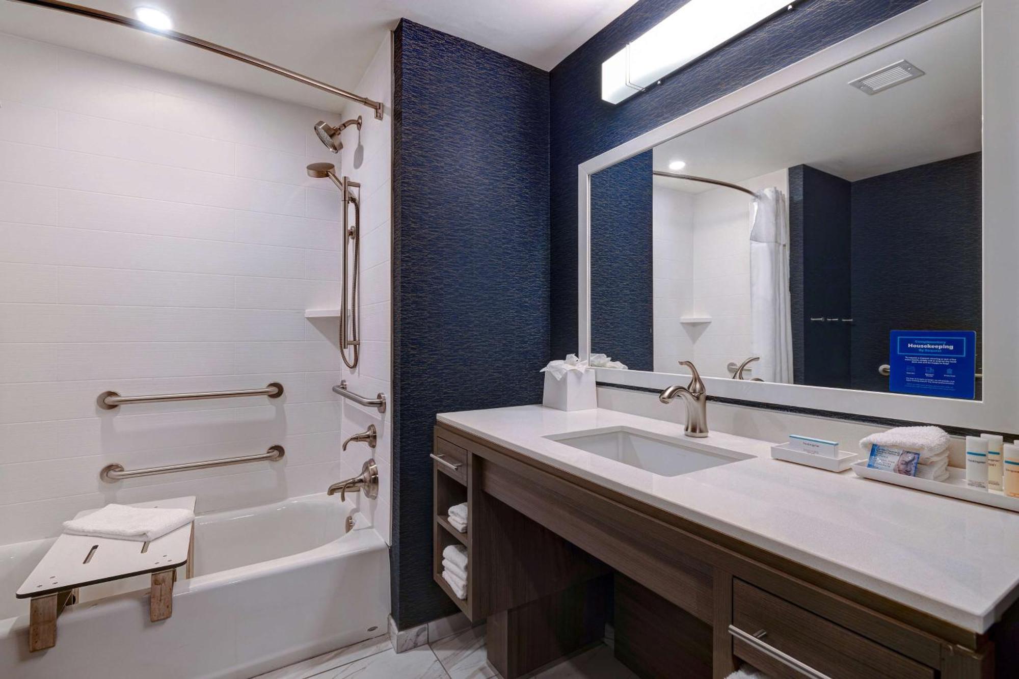 Home2 Suites By Hilton Nashville Downtown-Metrocenter Экстерьер фото